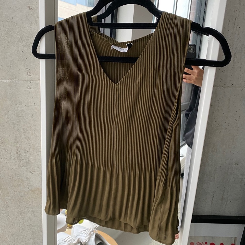 SOLD - Babaton Aritzia Damien Blouse (S)